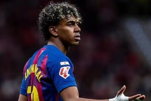 九游娱乐-欧冠巴萨战马竞亚马尔冲纪录，阿尔瓦雷斯对决铁血防线|巴塞罗那|欧冠八强战|拉米内·亚马尔|埃尔林-哈兰德|马德里竞技_新浪体育_新浪新闻