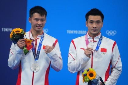九游电脑版下载-从一战封神到挣脱低谷 陈艾森二战奥运摘银已不易